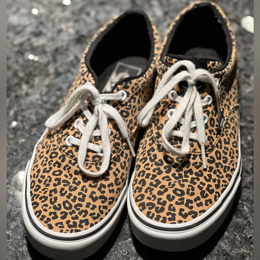 Leopard print Vans ~ Size 8.5